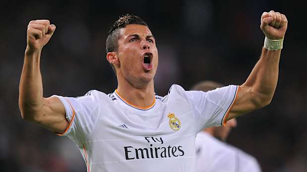 cristiano-ronaldo-birthday-gifs.jpg
